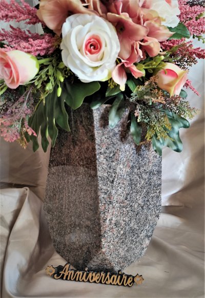 vase en granit droit gris