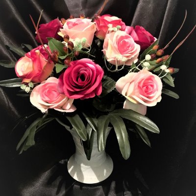 Cône bouquet de roses - couleur rose